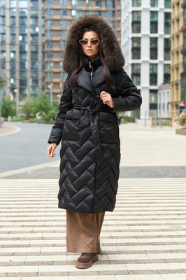 Зимний пуховик Max Mara с накладными карманами черный