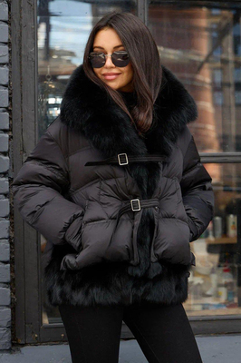 Красивый пуховик оверсайз черный